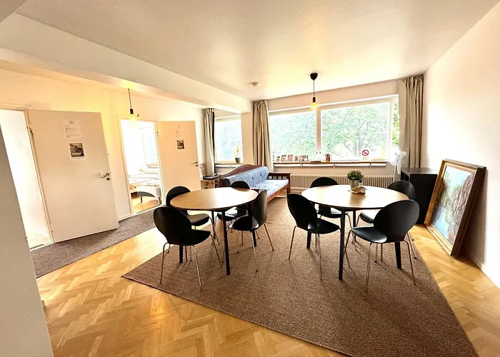 Unique House Only 3 Min From The Airport Гостевой дом