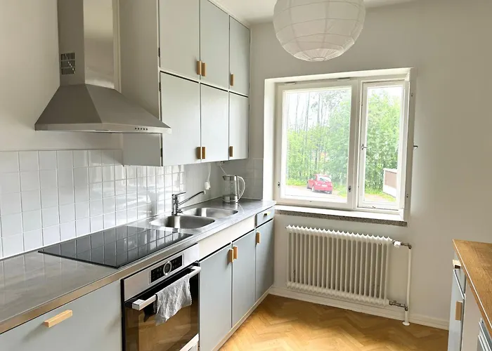 Гостевой дом Unique House Only 3 Min From The Airport