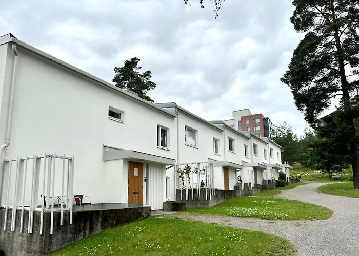 Unique House Only 3 Min From The Airport 3* Вантаа